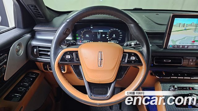 Lincoln Aviator 2022 — photo 19