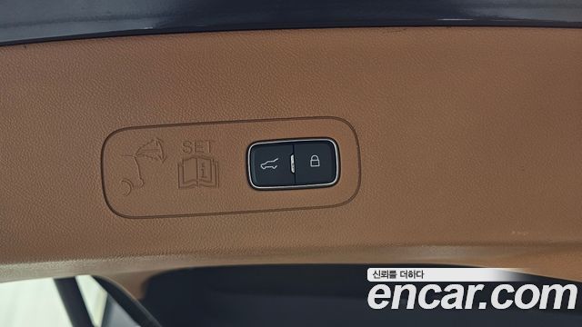 Lincoln Aviator 2022 — photo 22