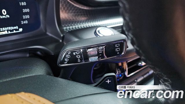 Lincoln Aviator 2022 — photo 27