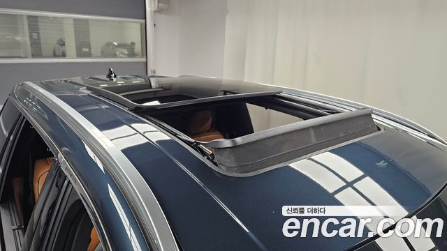 Lincoln Aviator 2022 — photo 28
