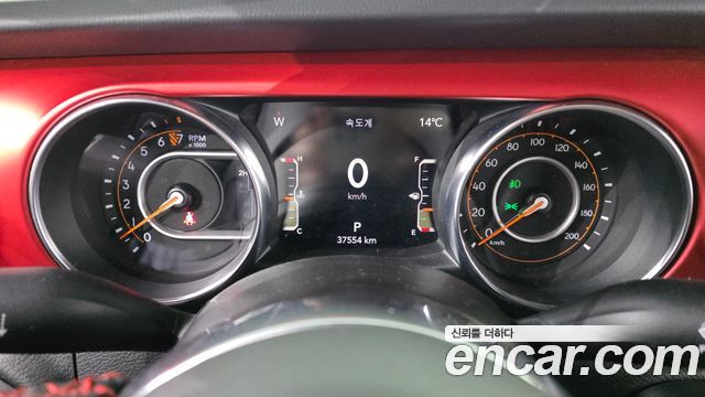 Jeep Gladiator 2023 — photo 11