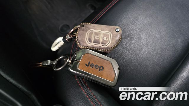 Jeep Gladiator 2023 — photo 24