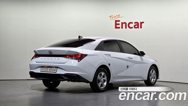 Hyundai AVANTE 2021 — photo 2