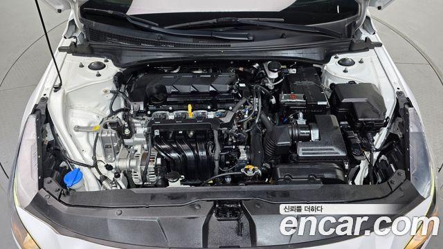 Hyundai AVANTE 2021 — photo 6