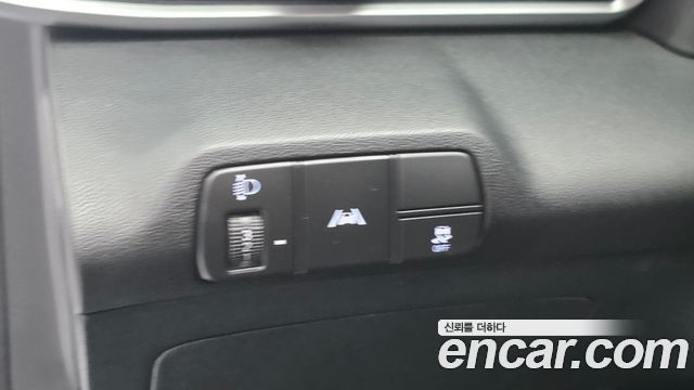 Hyundai AVANTE 2021 — photo 13