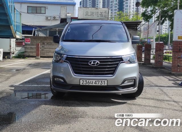 Hyundai Starex 2019 — photo 2