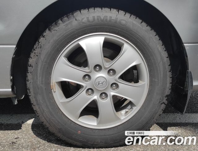 Hyundai Starex 2019 — photo 16