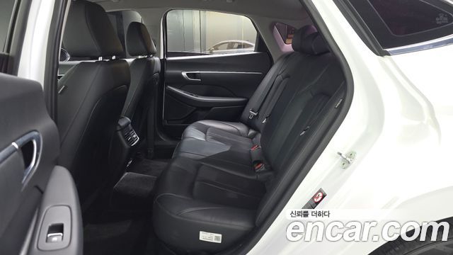 Hyundai Sonata 2020 — photo 12
