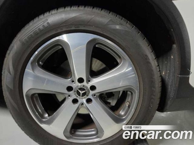 Mercedes-Benz GLC-Class 2019 — photo 5