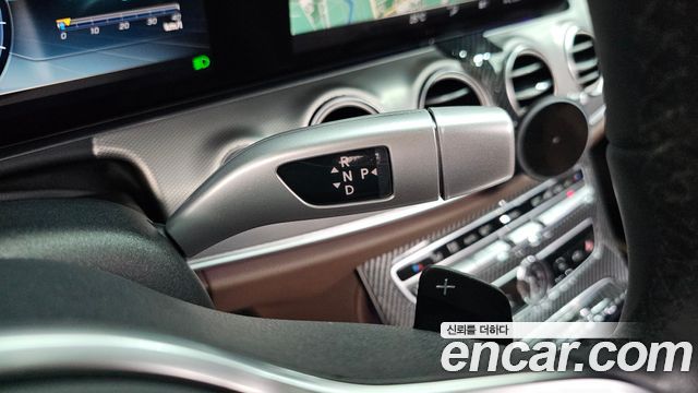 Mercedes-Benz E-Class 2019 — photo 12
