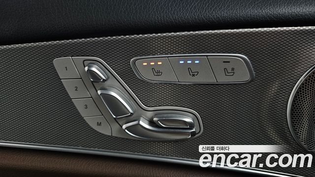 Mercedes-Benz E-Class 2019 — photo 35