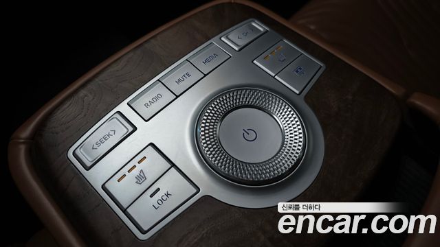 Genesis G80 2021 — photo 28