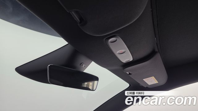 Tesla Model Y 2026 — photo 26