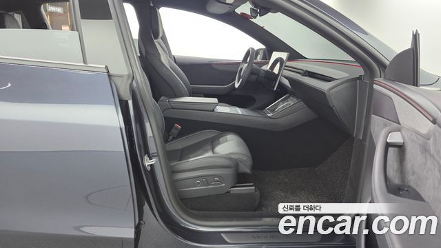 Tesla Model Y 2026 — photo 16