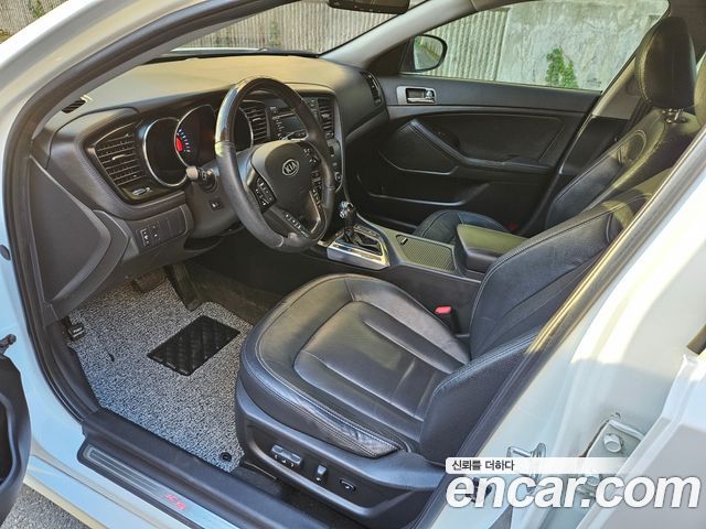 Kia K5 2012 — photo 12