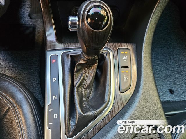 Kia K5 2012 — photo 16