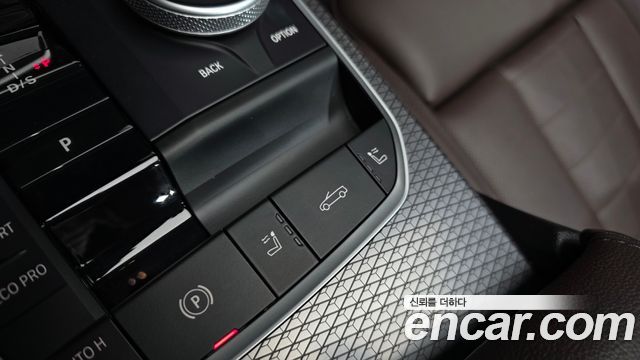 BMW 4-Series 2025 — photo 22