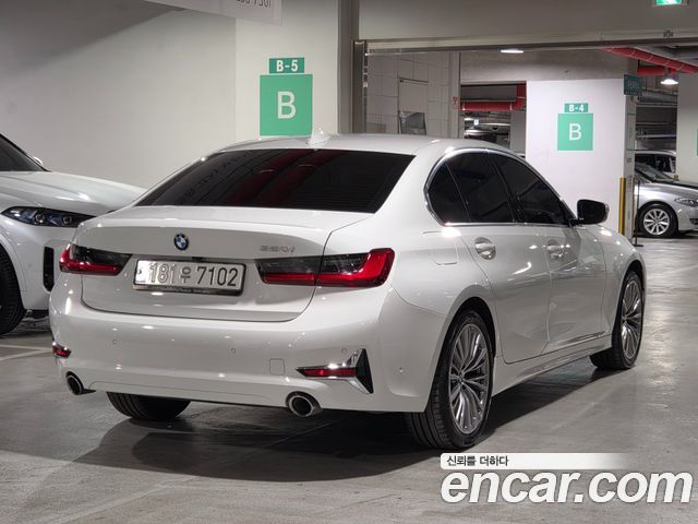 BMW 3-Series 2021 — photo 4
