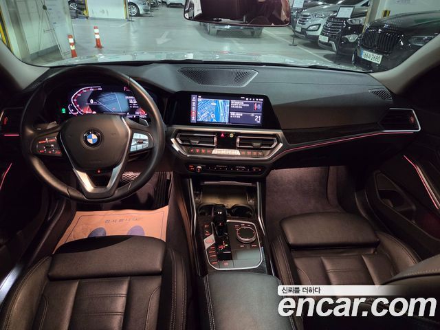 BMW 3-Series 2021 — photo 8