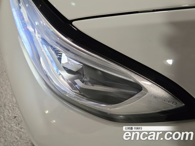 BMW 3-Series 2021 — photo 13