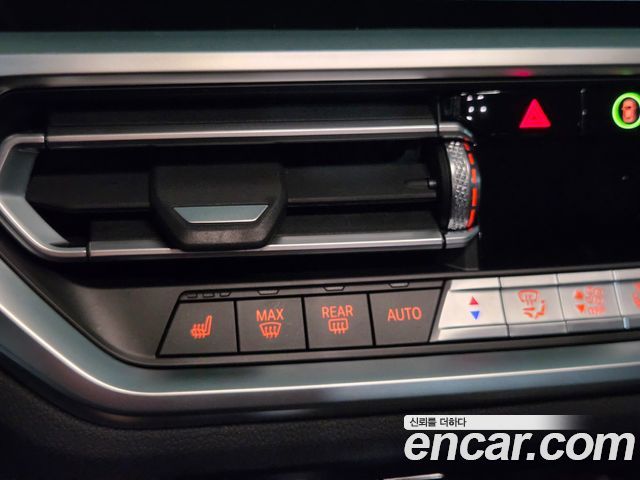 BMW 3-Series 2021 — photo 14