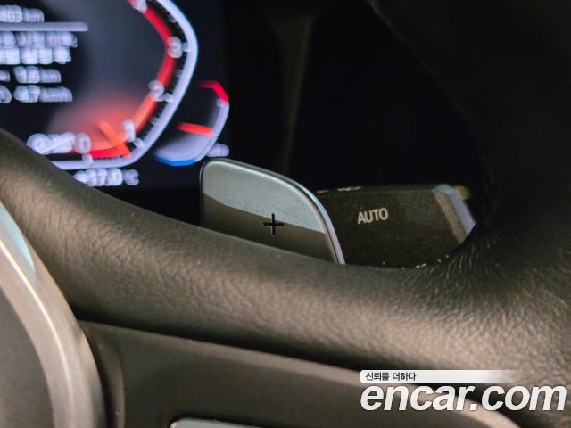 BMW 3-Series 2021 — photo 19
