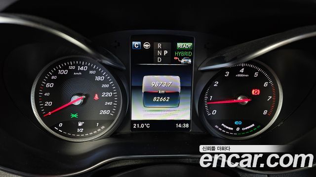 Mercedes-Benz GLC-Class 2019 — photo 11