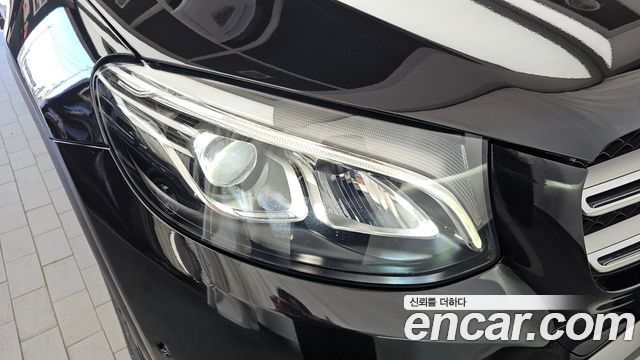 Mercedes-Benz GLC-Class 2019 — photo 8