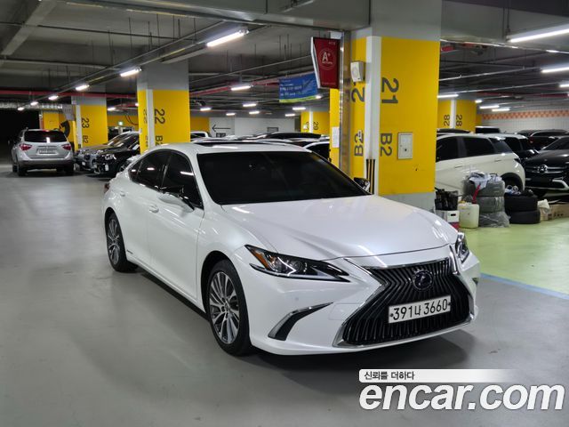 Lexus ES 2021 — photo 3