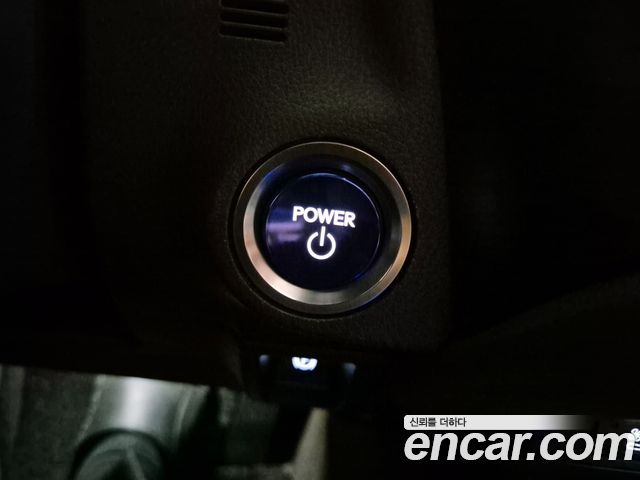 Lexus ES 2021 — photo 18