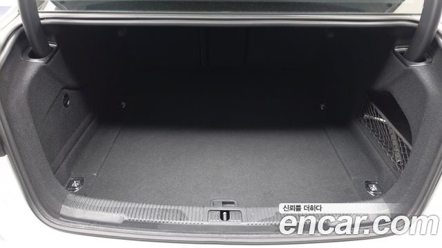 Audi A6 2018 — photo 20