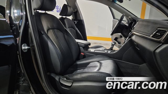 Kia K5 2017 — photo 15