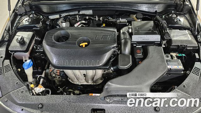 Kia K5 2017 — photo 20