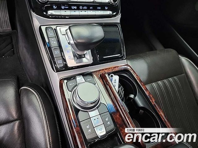 Genesis EQ900 2016 — photo 8