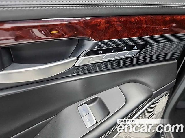 Genesis EQ900 2016 — photo 15