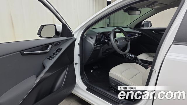 Kia Niro 2024 — photo 13