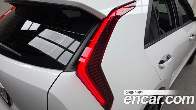 Kia Niro 2024 — photo 9
