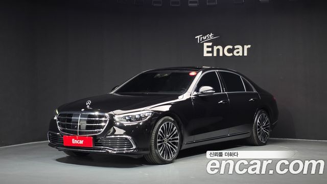 Mercedes-Benz S-Class 2023 — photo 1