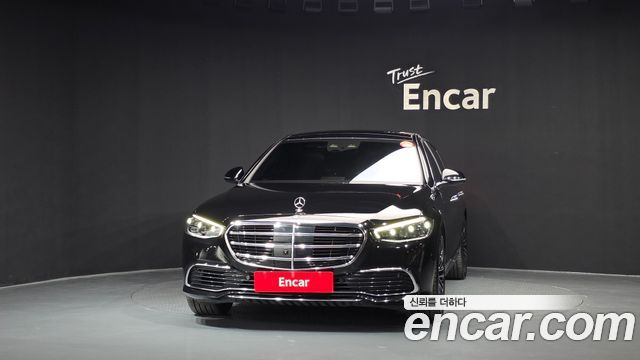 Mercedes-Benz S-Class 2023 — photo 3