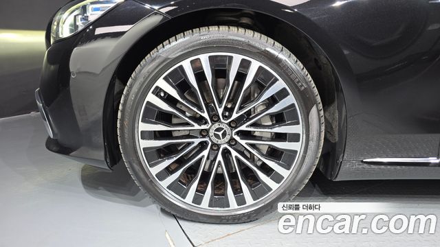 Mercedes-Benz S-Class 2023 — photo 5