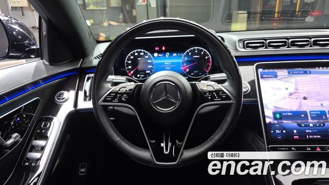 Mercedes-Benz S-Class 2023 — photo 18