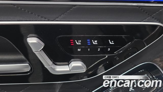 Mercedes-Benz S-Class 2023 — photo 19