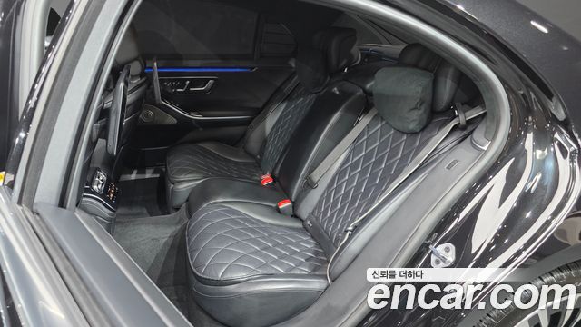 Mercedes-Benz S-Class 2023 — photo 16