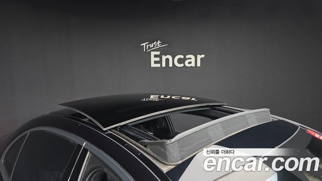 Mercedes-Benz S-Class 2023 — photo 38