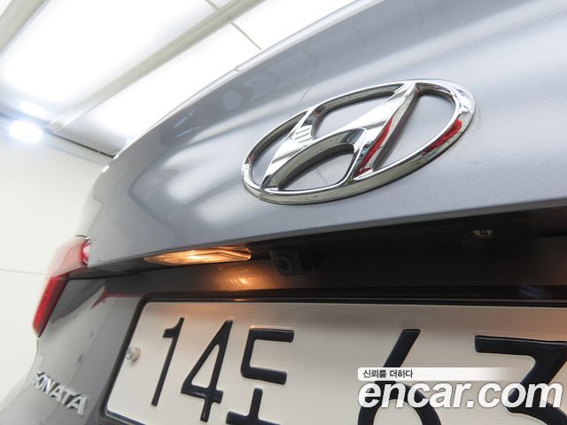 Hyundai Sonata 2017 — photo 18