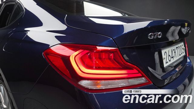 Genesis G70 2019 — photo 9