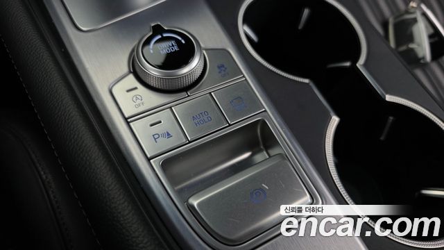 Genesis G70 2019 — photo 27