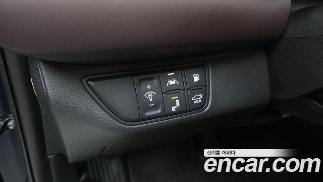 Genesis G70 2019 — photo 29