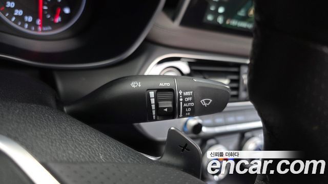 Genesis G70 2019 — photo 30