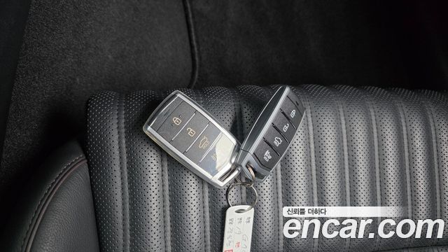 Genesis G70 2019 — photo 32